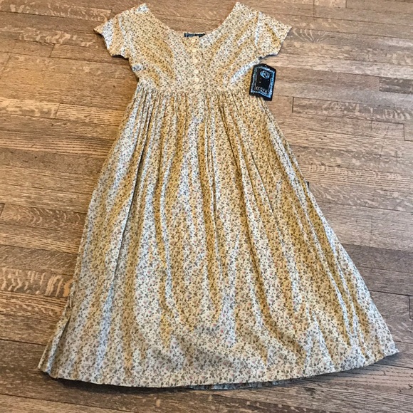 Ecote Dresses & Skirts - NWT UO Ecote boho floral dress